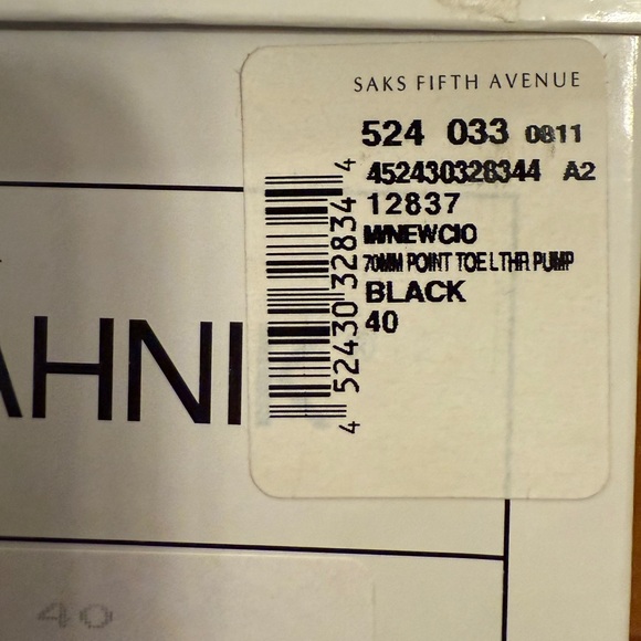 Manolo Blahnik 70mm Point Toe Black Leather Pump - Picture 11 of 15